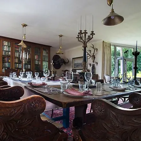Bed & Breakfast Ross Castle