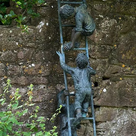 Ross Castle Nocleg ze śniadaniem